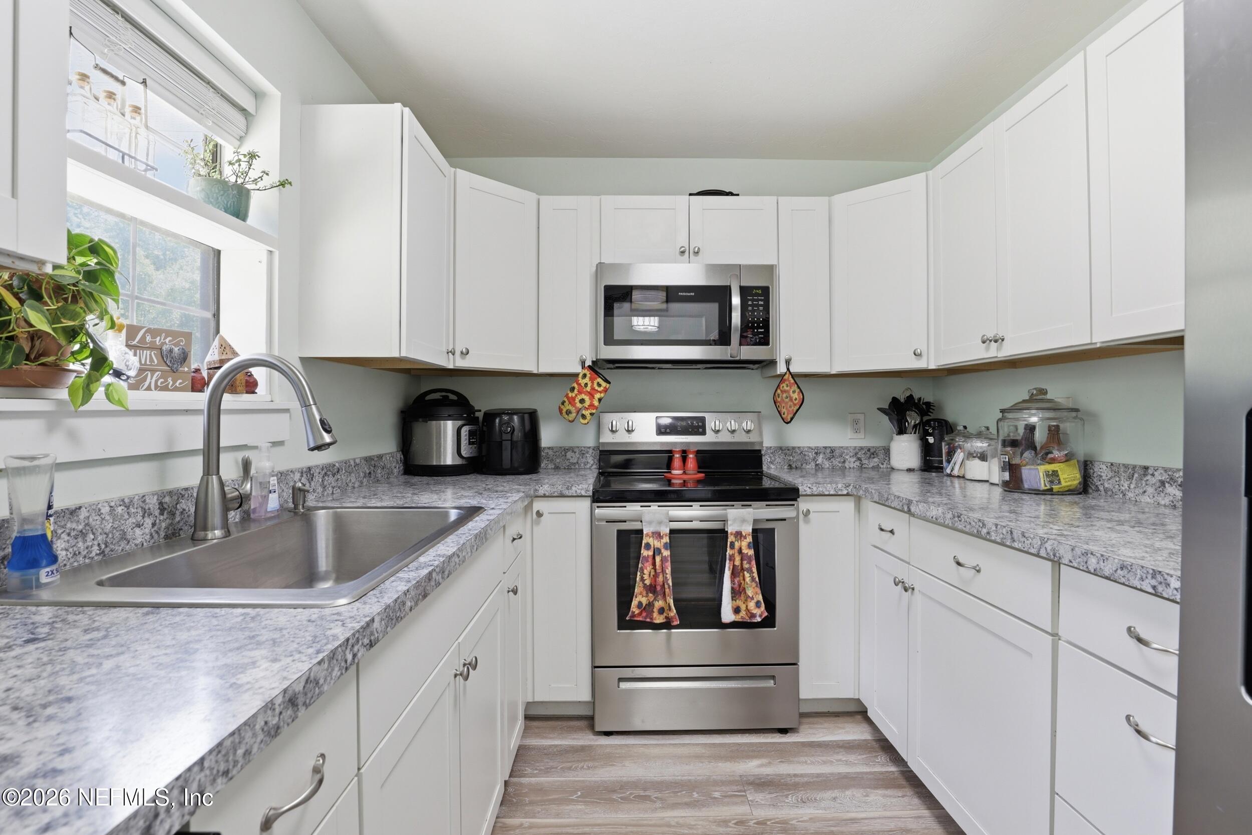 418 Tina Road Lake City, FL 32024 - Photo 11 of 36 Kitchen