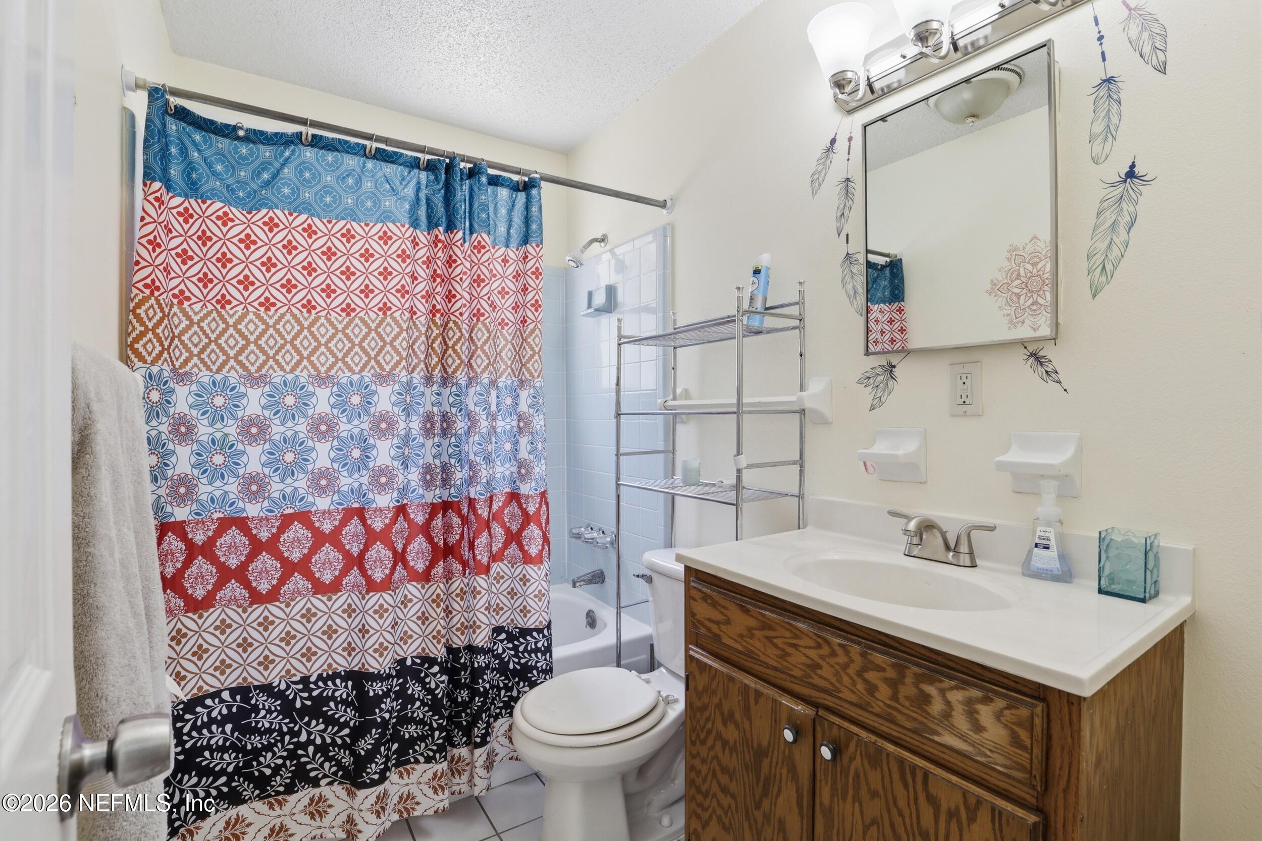 418 Tina Road Lake City, FL 32024 - Photo 22 of 36 Guest Bathroom