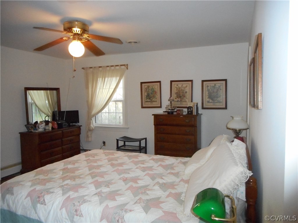 1720 Coggins Point Road Hopewell, VA 23860 - Photo 13 of 16 Gallery Image 13