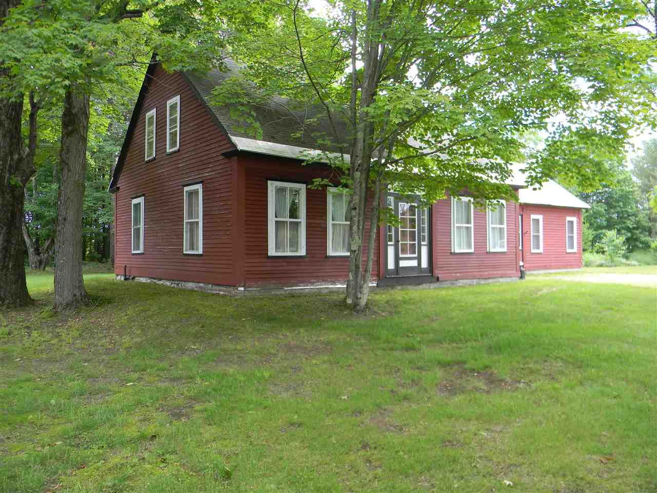 398 Brown Road Northumberland, NH 03582 - Photo 4 of 40 Gallery Image 4