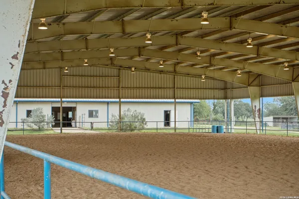 $3,825,000 | 1025 Horse Lane, Weimar, TX 78962