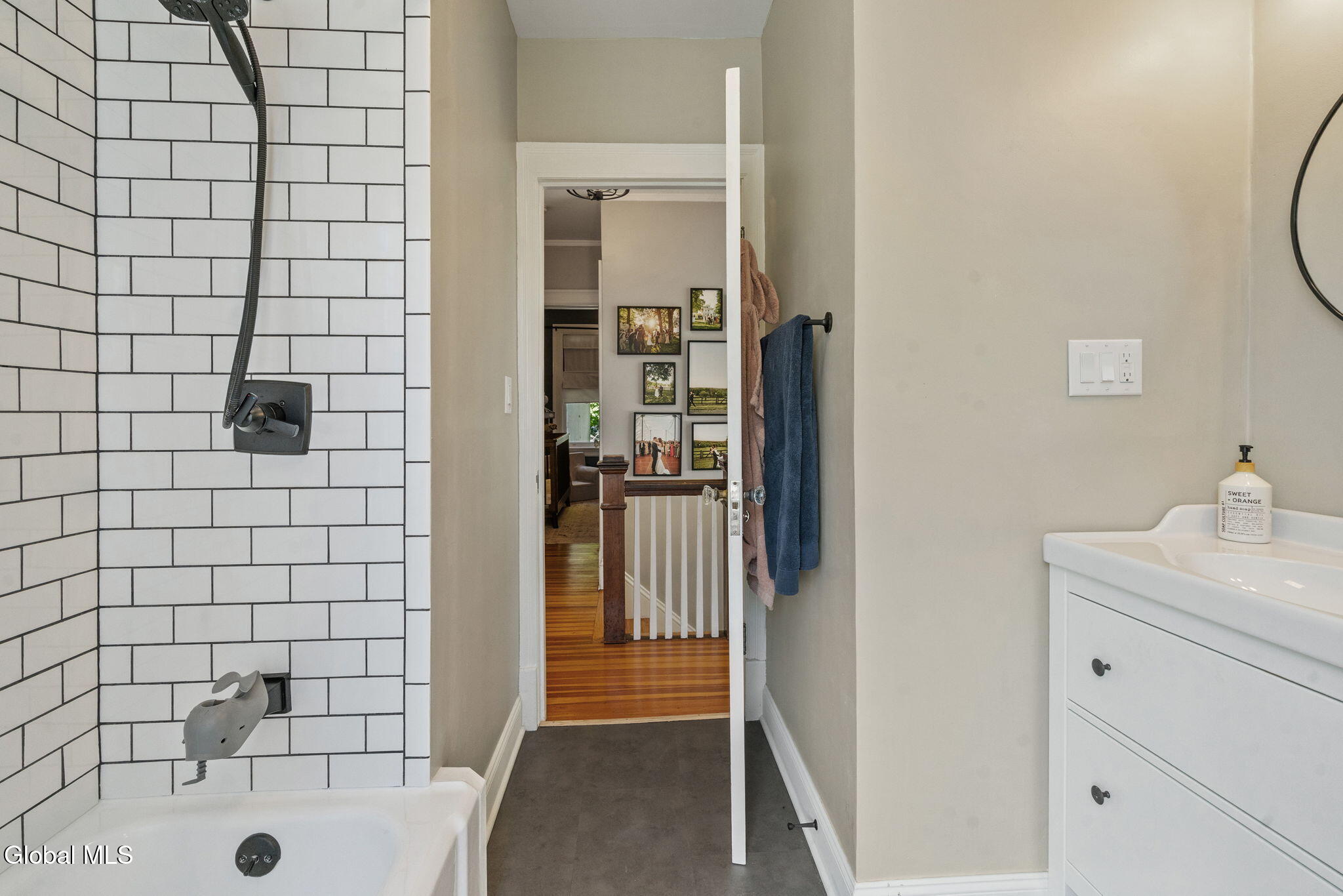 1055 Ardsley Road Schenectady, NY 12308 - Photo 36 of 74 36-web-or-mls-1055-ardsley-rd