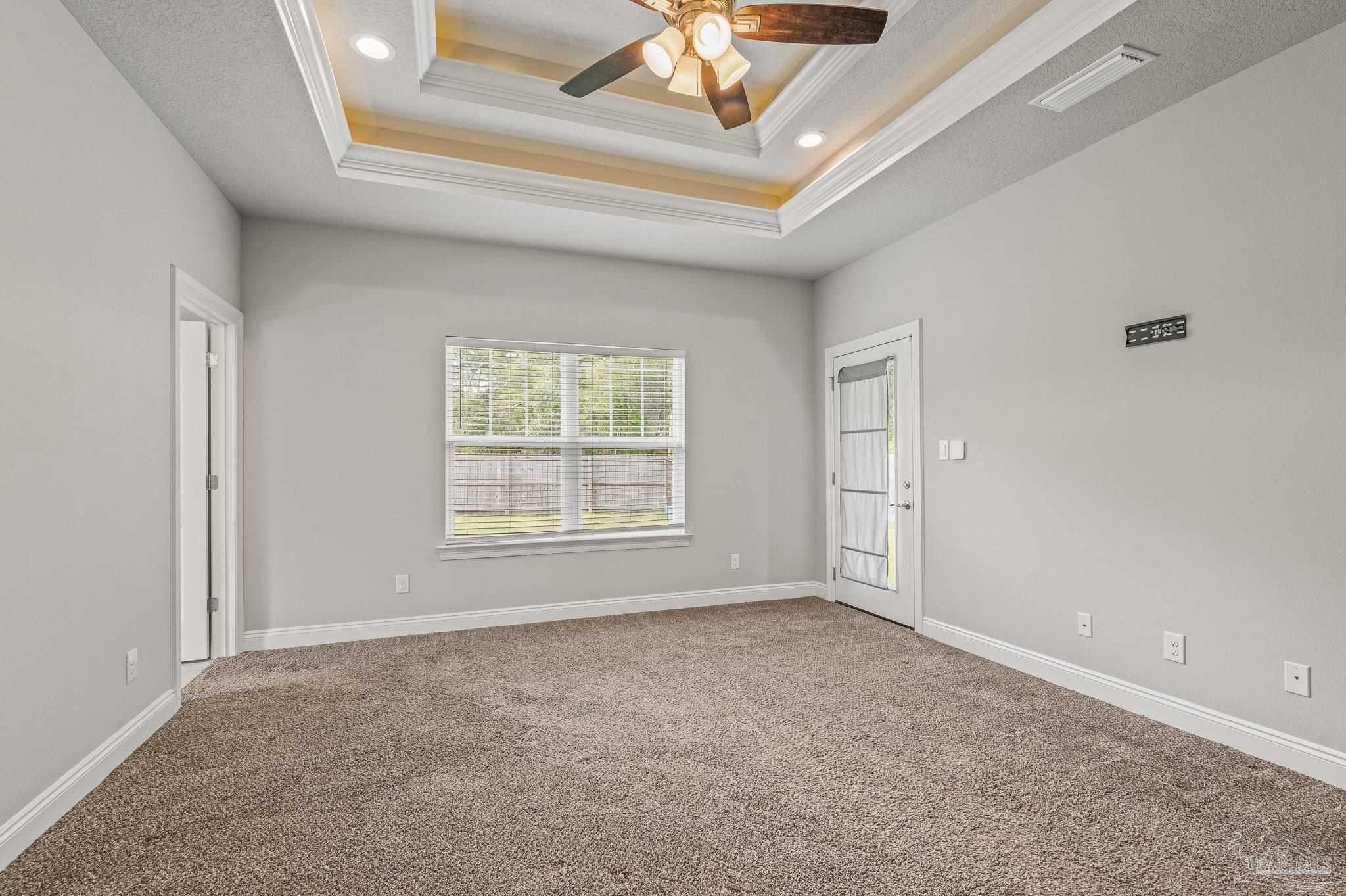 7279 Gordon Evans Road Navarre, FL 32566 - Photo 21 of 40 In view is lighted double trey ceiling.
