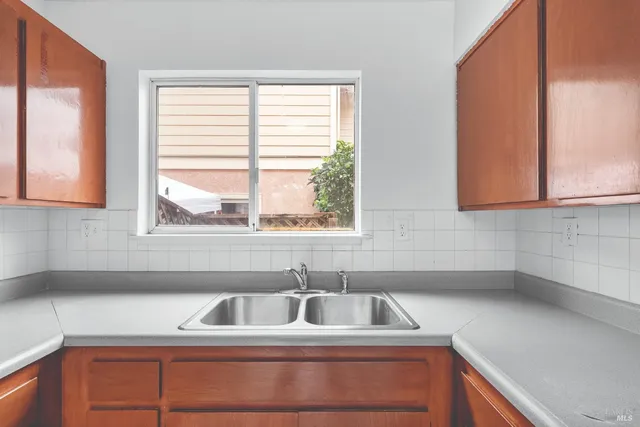 $484,950 | 12 Alana Way, Cloverdale, CA 95425