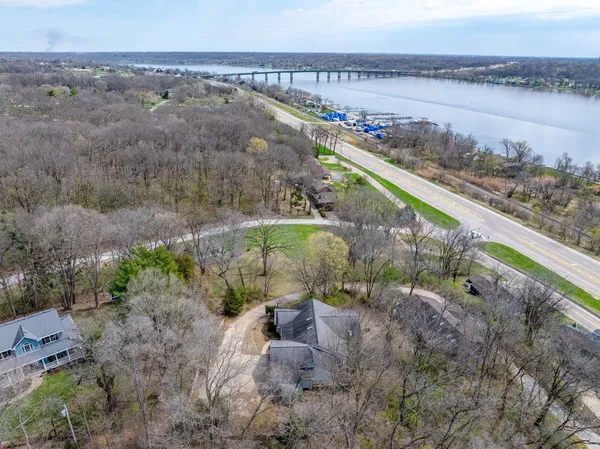 $510,000 | 3 Walbrier Court, Le Claire, IA 52753