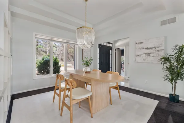 $510,000 | 3 Walbrier Court, Le Claire, IA 52753