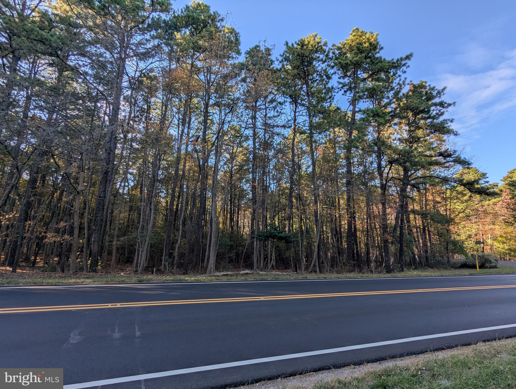 96 Hopewell Road Marlton, NJ 08053 - Photo 2 of 4 a view of a city view