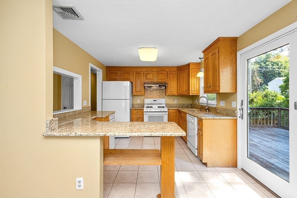 5 Shepard Road Franklin, MA 02038 - Photo 15 of 41