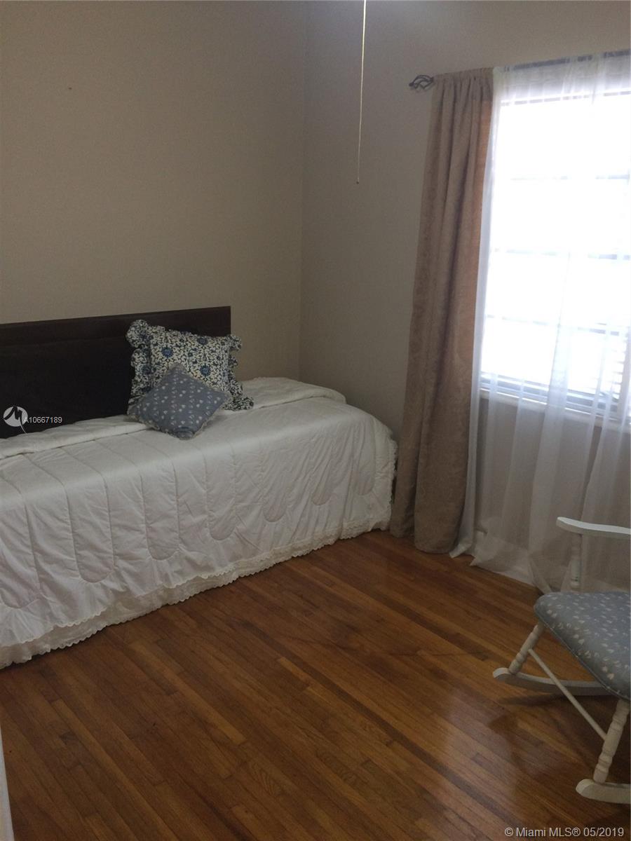 301 Southwest 30th Court Miami, FL 33135 - Photo 30 of 41
