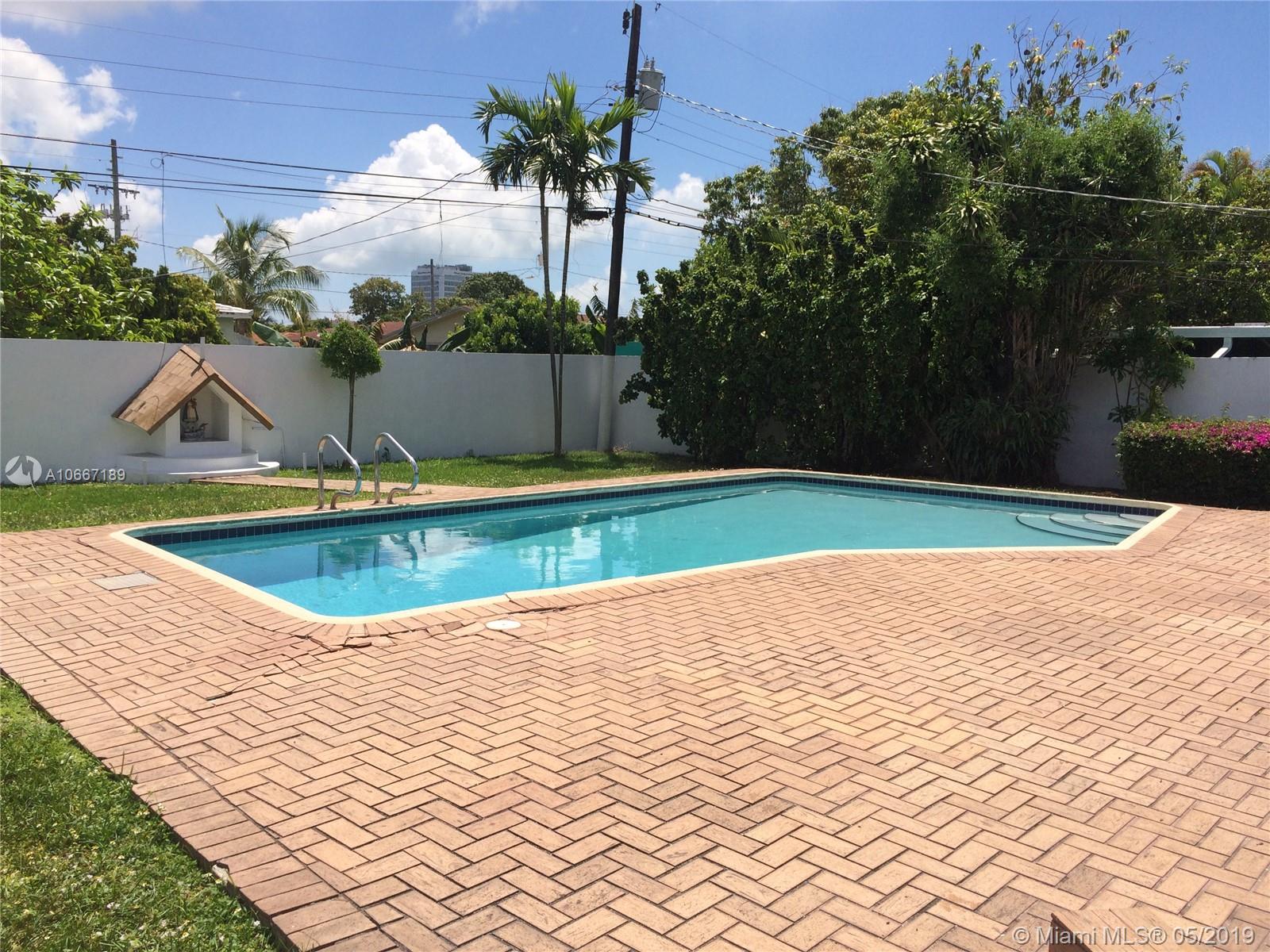 301 Southwest 30th Court Miami, FL 33135 - Photo 6 of 41