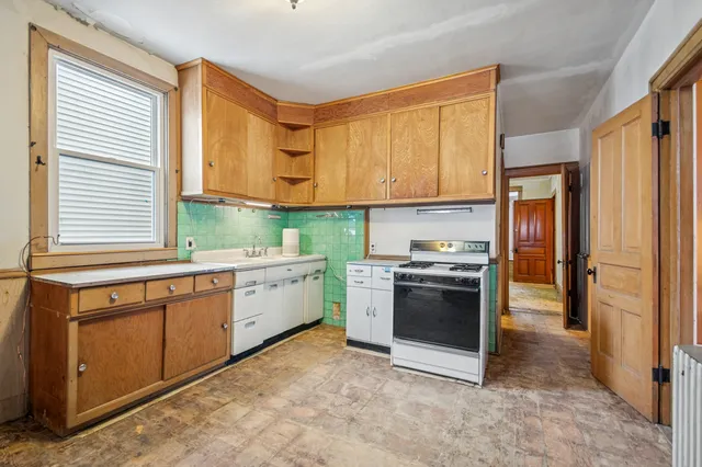 $850,000 | 3443 North Oakley Avenue, Chicago, IL 60618