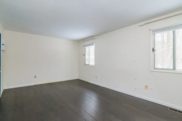 $618,800 | 11 Overlook Drive, Amherst, MA 01002