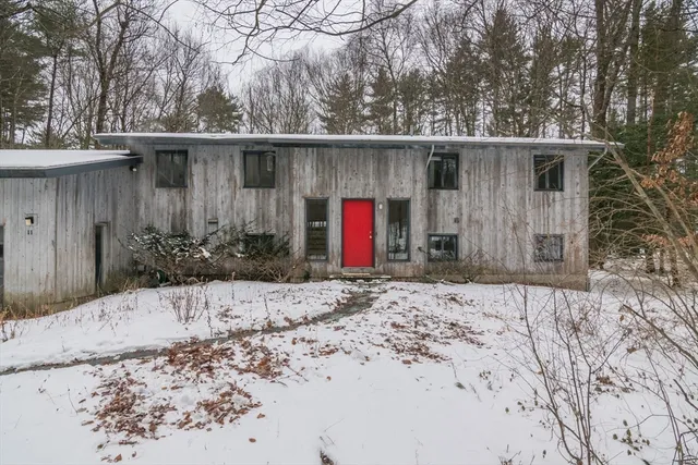 $618,800 | 11 Overlook Drive, Amherst, MA 01002