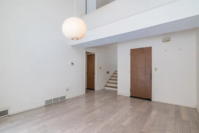 $618,800 | 11 Overlook Drive, Amherst, MA 01002