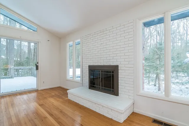 $618,800 | 11 Overlook Drive, Amherst, MA 01002