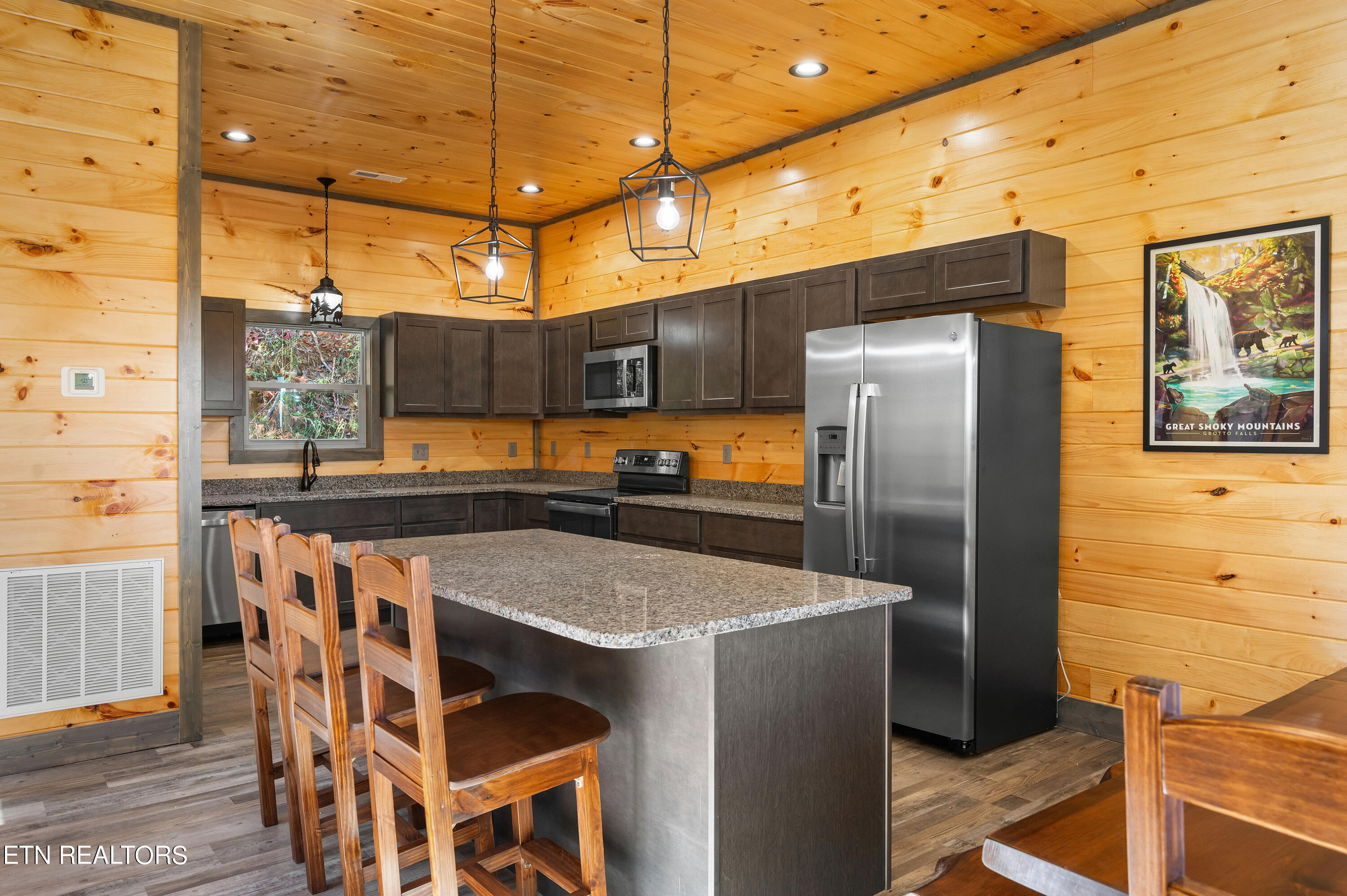 914 Crooked Ridge Road Gatlinburg, TN 37738 - Photo 13 of 57 CRE-28