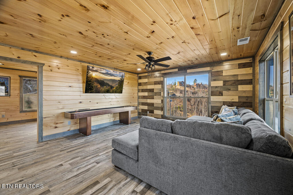 914 Crooked Ridge Road Gatlinburg, TN 37738 - Photo 35 of 57 JCM_5899