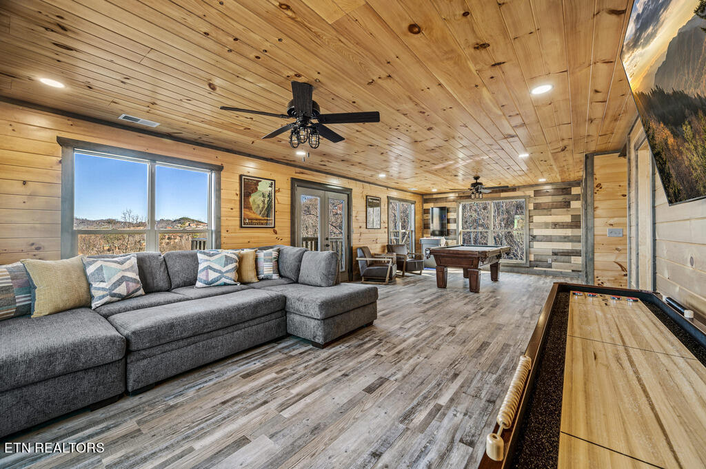 914 Crooked Ridge Road Gatlinburg, TN 37738 - Photo 38 of 57 JCM_5919