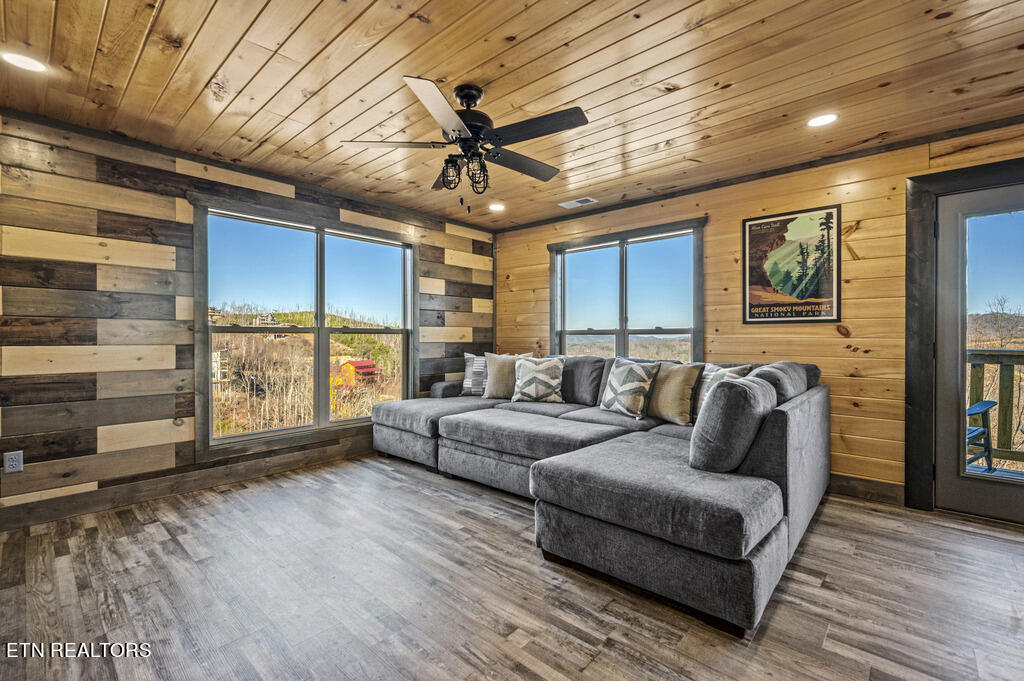 914 Crooked Ridge Road Gatlinburg, TN 37738 - Photo 40 of 57 JCM_5850