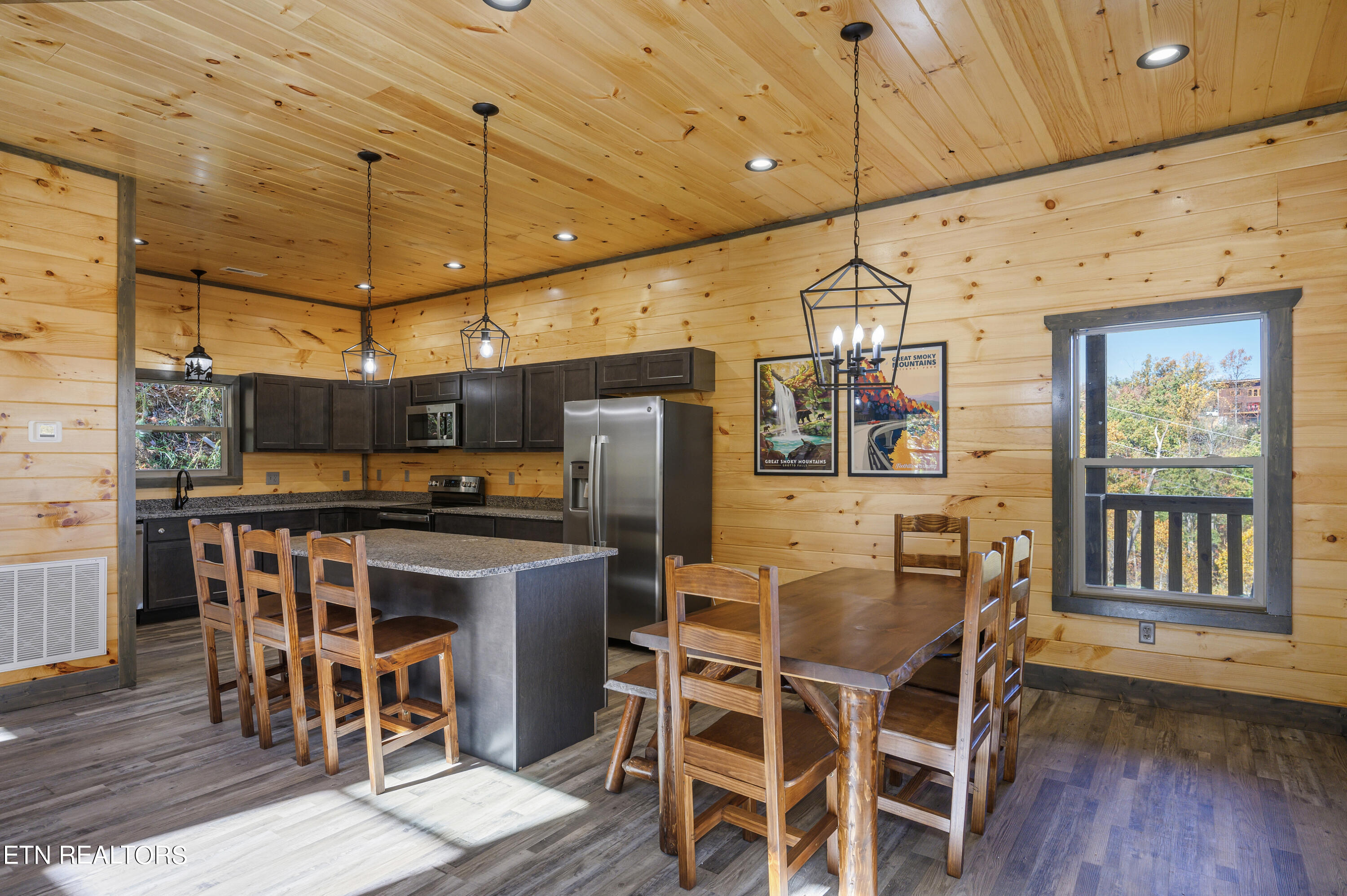 914 Crooked Ridge Road Gatlinburg, TN 37738 - Photo 10 of 57 CRE-19