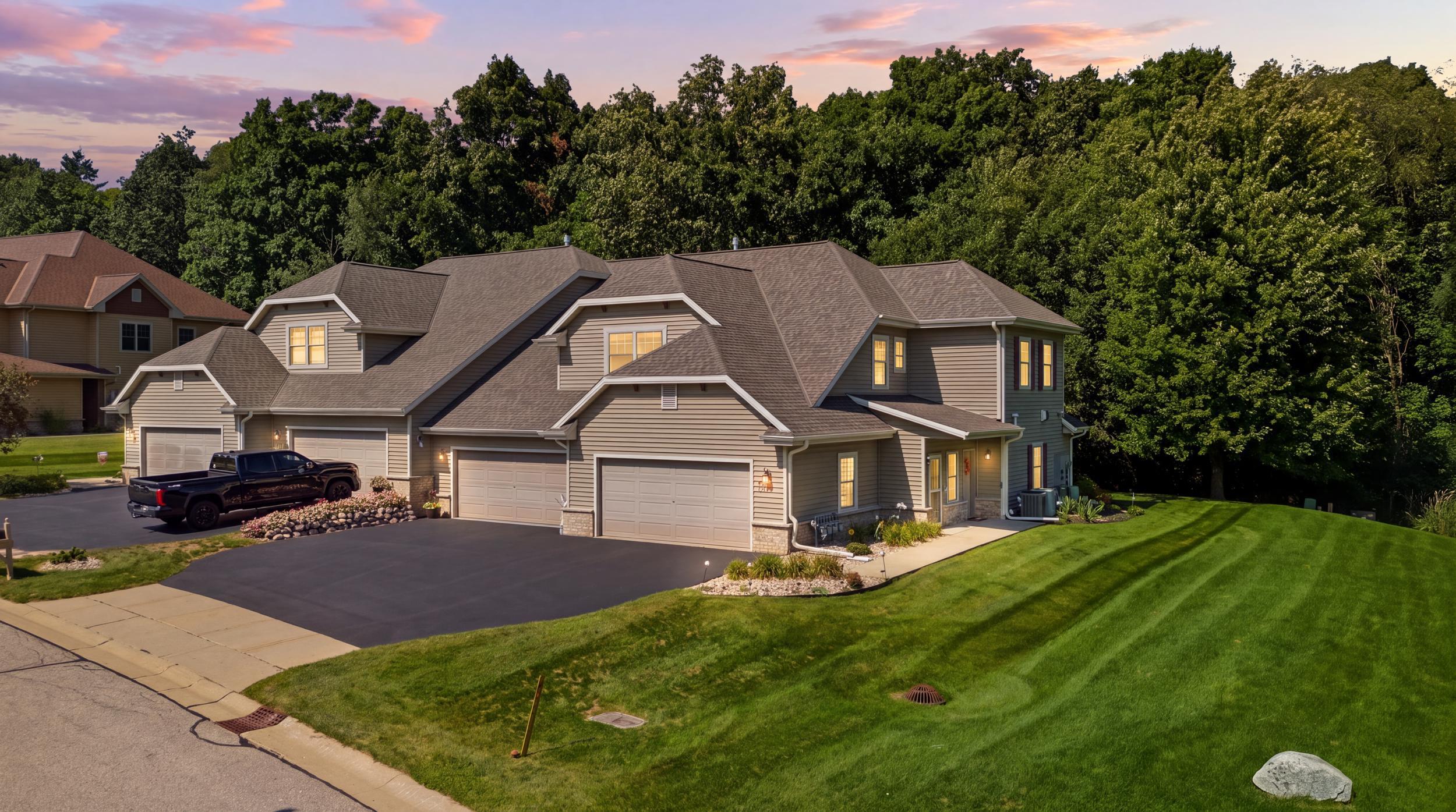 958 Autumn Ridge Lane Hartford, WI 53027 - Photo 1 of 31 958 Autumn Ridge Ln