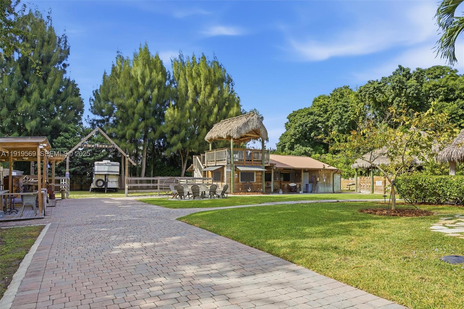 5601 Southwest 195th Terrace Southwest Ranches, FL 33332 - Photo 47 of 84