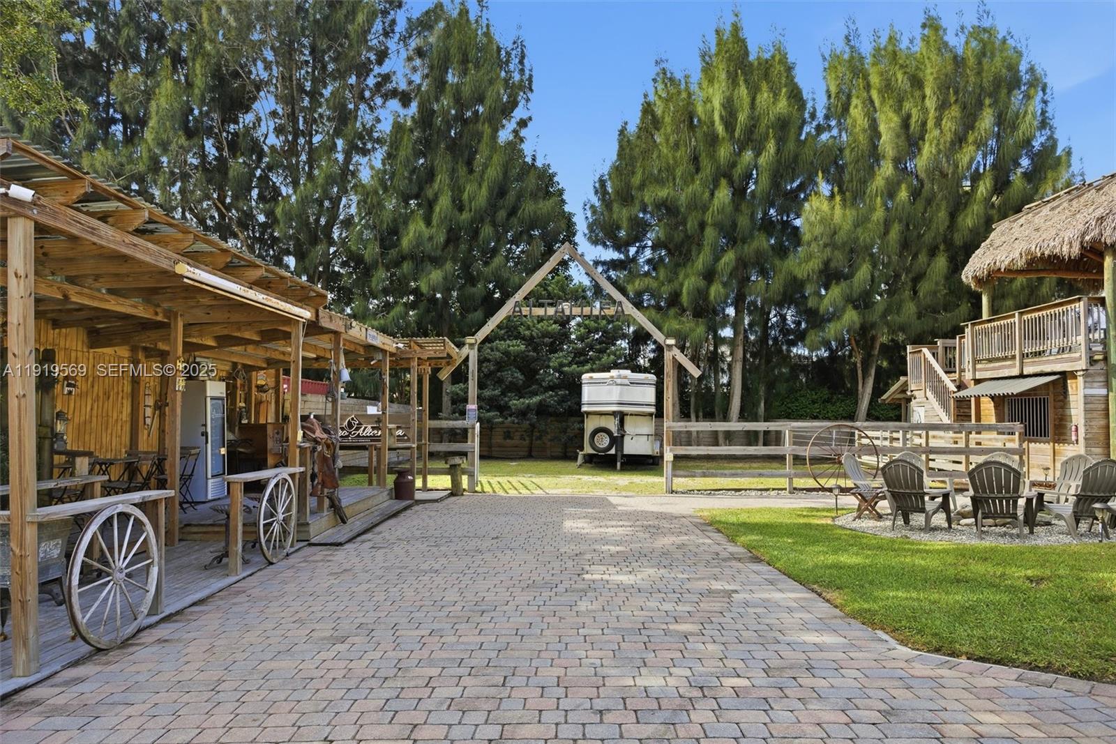 5601 Southwest 195th Terrace Southwest Ranches, FL 33332 - Photo 48 of 84