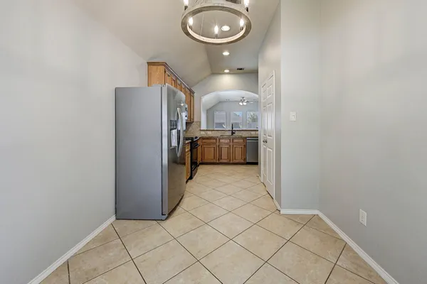 $2,100 | 18923 Bluestone Hollow Lane, Tomball, TX 77377
