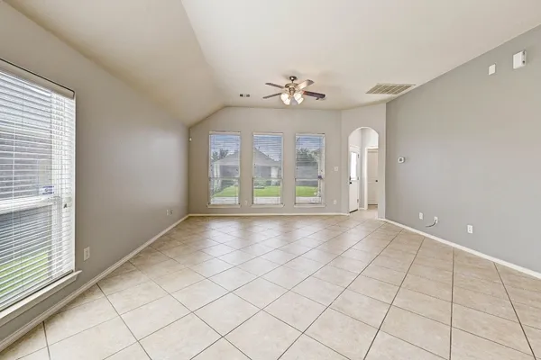 $1,995 | 18923 Bluestone Hollow Lane, Tomball, TX 77377