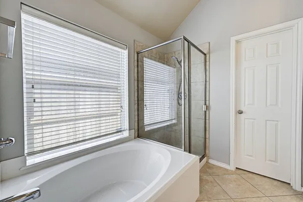 $1,995 | 18923 Bluestone Hollow Lane, Tomball, TX 77377