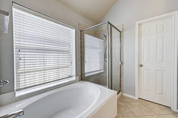 $2,100 | 18923 Bluestone Hollow Lane, Tomball, TX 77377