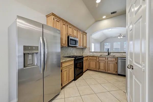 $1,995 | 18923 Bluestone Hollow Lane, Tomball, TX 77377