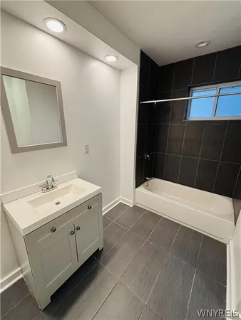 $1,500 | 164 Altruria Street, Buffalo, NY 14220