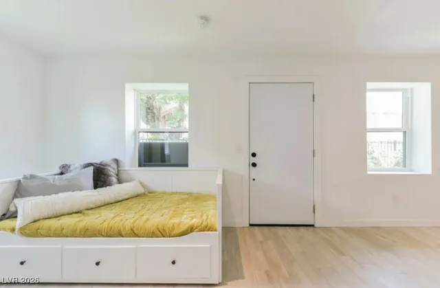 $1,000 | 715 South 3rd Street, Unit 9, Las Vegas, NV 89101