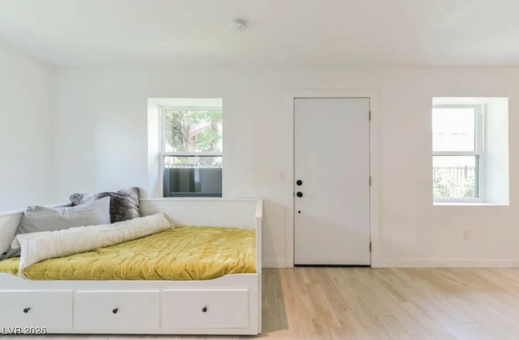 715 South 3rd Street, Unit 9 Las Vegas, NV 89101 - Photo 3 of 13