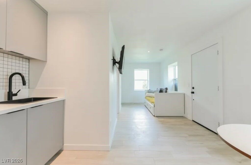 715 South 3rd Street, Unit 9 Las Vegas, NV 89101 - Photo 7 of 13