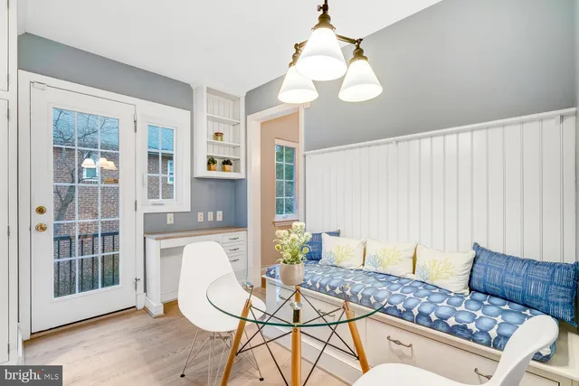 $1,769,000 | 4827 27th Place North, Arlington, VA 22207