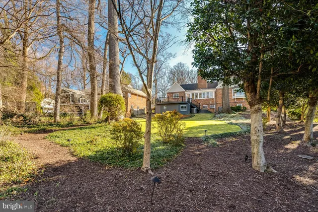 $1,769,000 | 4827 27th Place North, Arlington, VA 22207