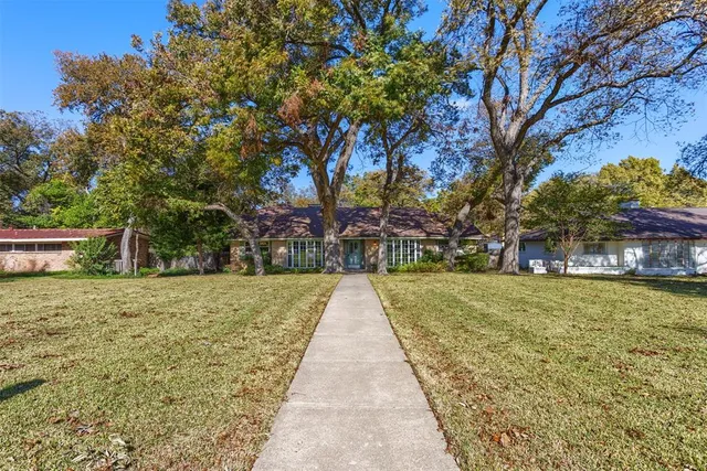 $330,000 | 823 Brook Valley Lane, Dallas, TX 75232