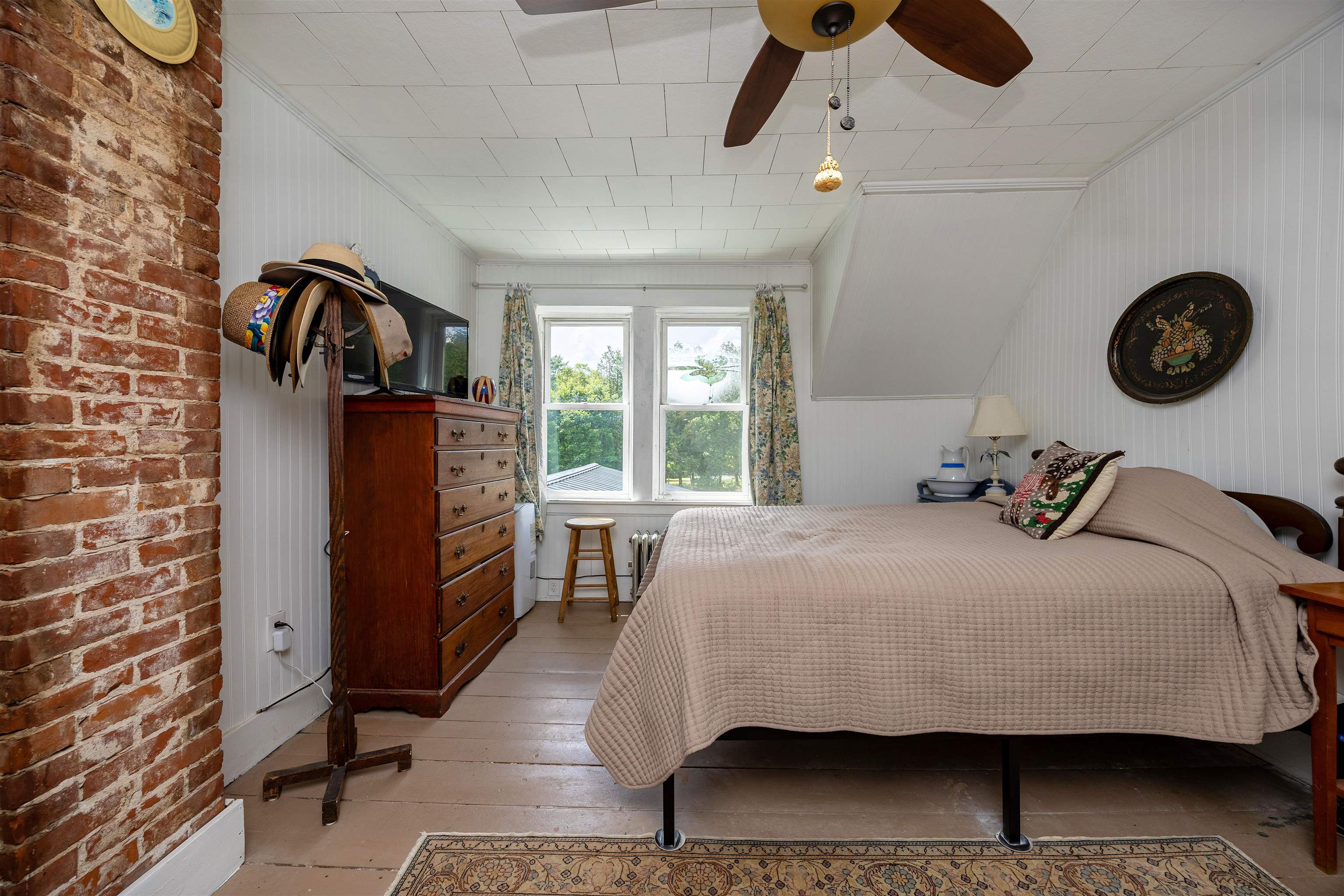 13 Pleasant Street Lancaster, NH 03584 - Photo 45 of 59
