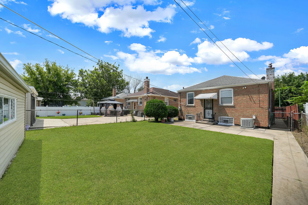 5249 South Ridgeway Avenue Chicago, IL 60632 - Photo 17 of 19 Gallery Image 17
