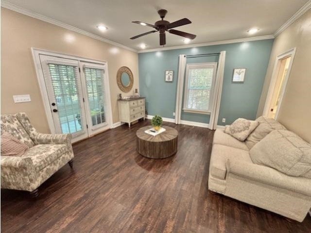 31 Tamara Trail Iuka, MS 38852 - Photo 7 of 23 a living room with furniture and a large window
