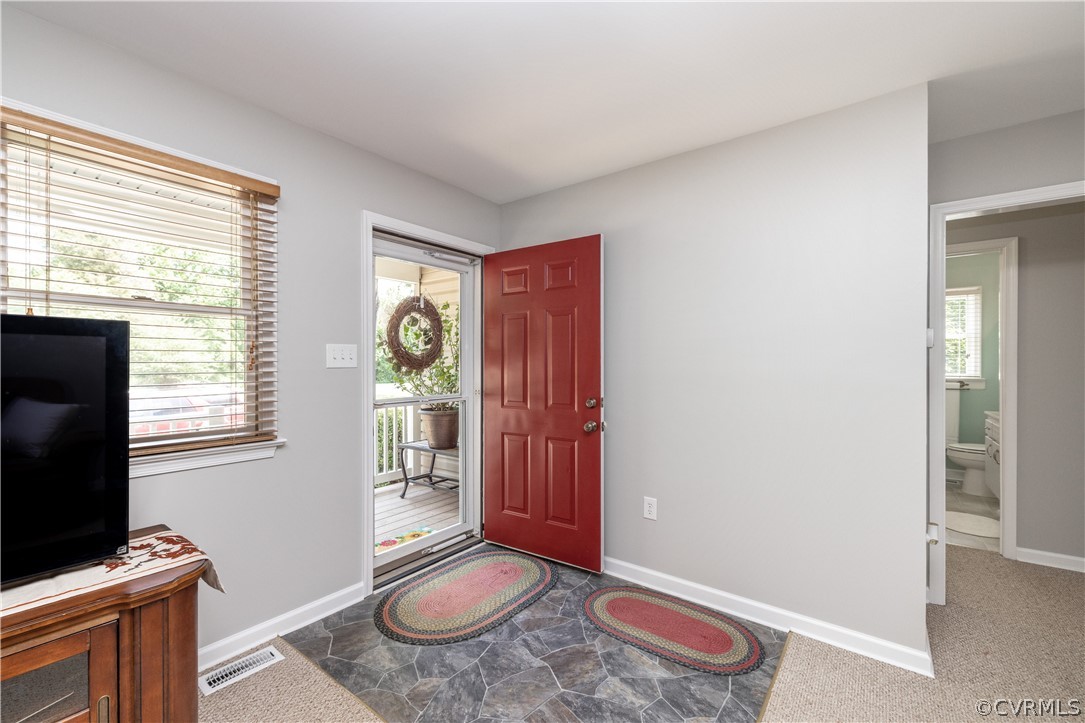 2790 Maidens Road Powhatan, VA 23139 - Photo 5 of 31 Gallery Image 5