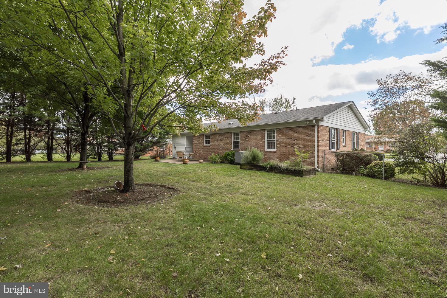 103 Frederick Road Stephens City, VA 22655 - Photo 4 of 40 Gallery Image 4