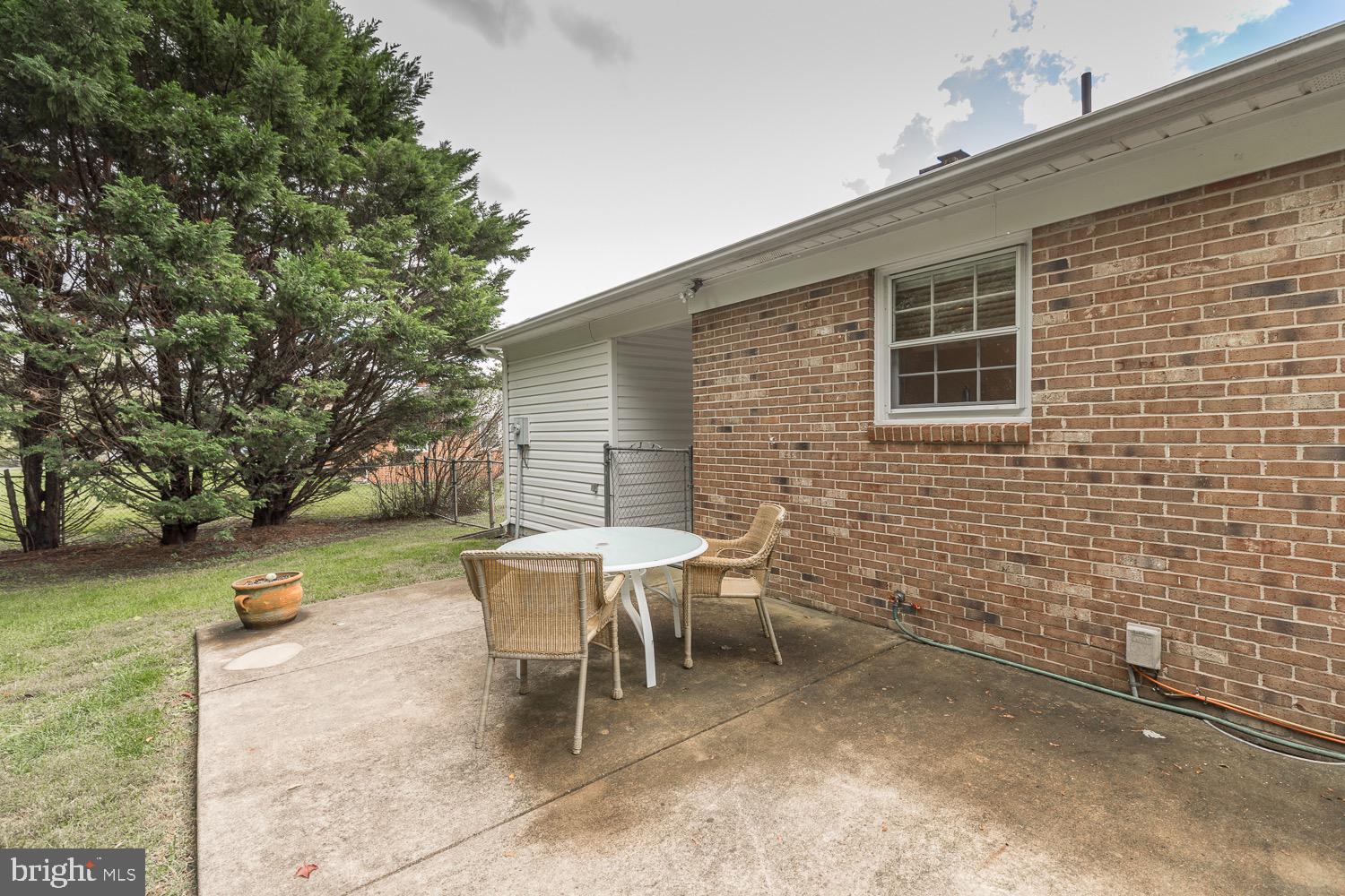 103 Frederick Road Stephens City, VA 22655 - Photo 6 of 40 Gallery Image 6
