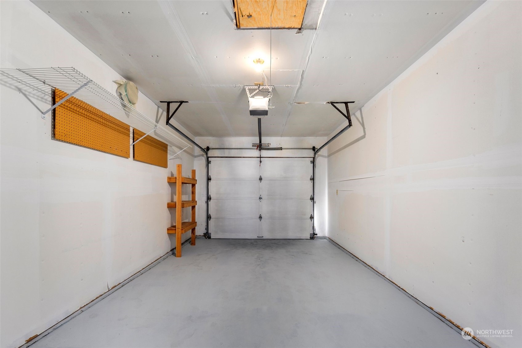 21658 14th Avenue South, Unit A10 Des Moines, WA 98198 - Photo 22 of 39 a view of a garage