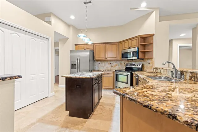 $3,675 | 1525 Crooked Stick Drive, Valrico, FL 33596