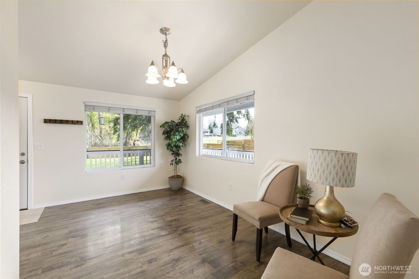 4474 Woods Road East Port Orchard, WA 98366 - Photo 12 of 34 Gallery Image 12