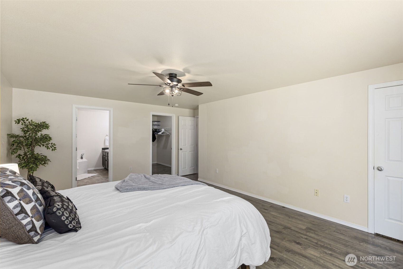 4474 Woods Road East Port Orchard, WA 98366 - Photo 23 of 34 Gallery Image 23