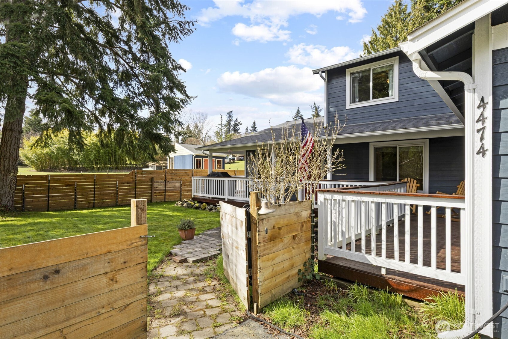 4474 Woods Road East Port Orchard, WA 98366 - Photo 7 of 34 Gallery Image 7